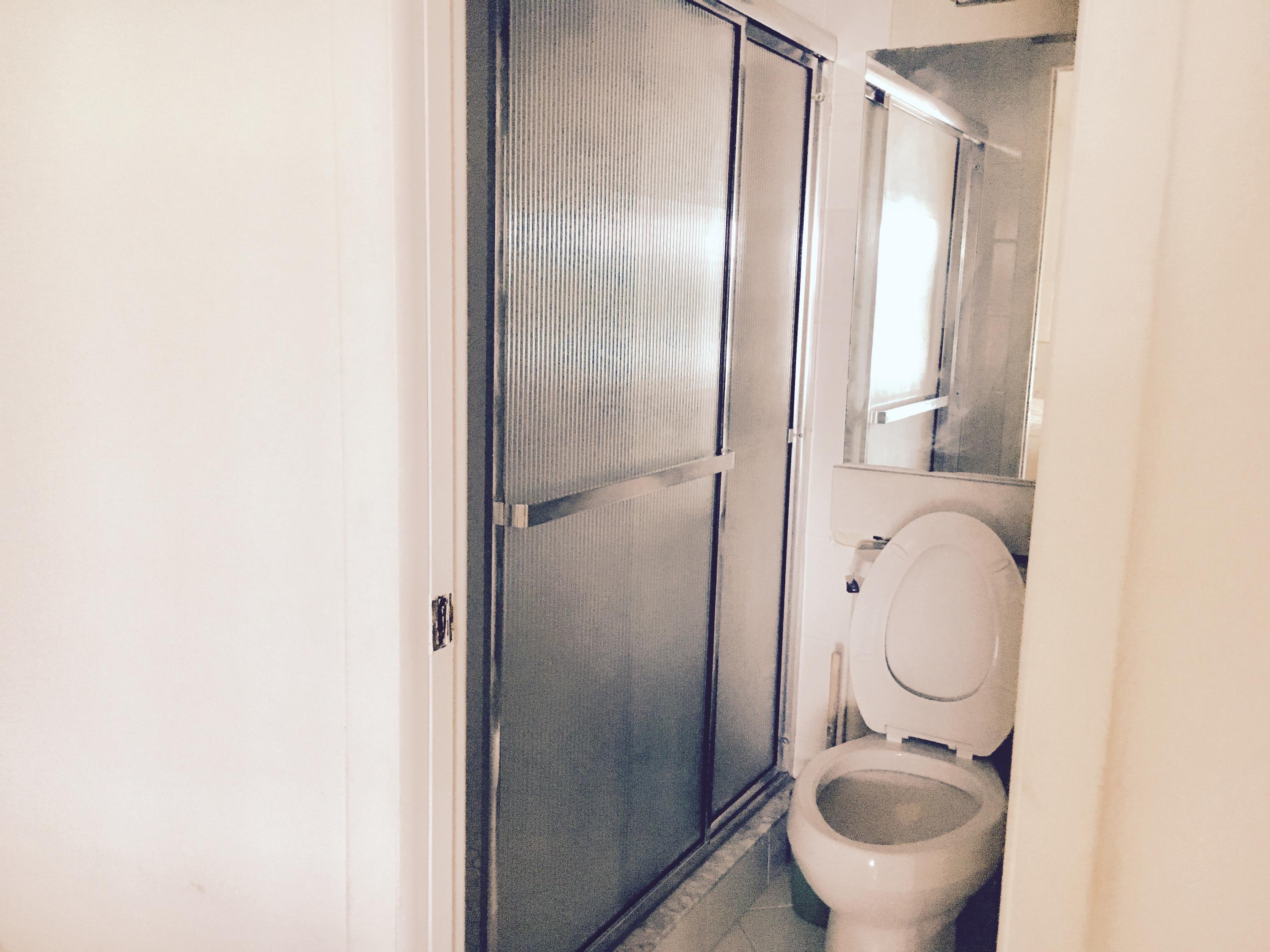 2093 Cornwall East, Unit 2093 Boca Raton, FL 33434 - Photo 13 of 17 Master Bathroom has stall shower