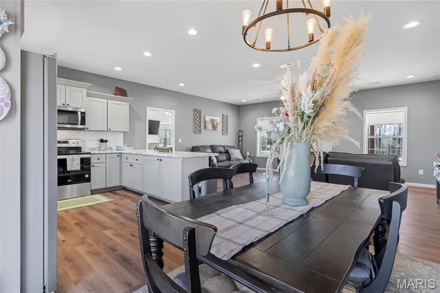 $230,000 | 39 State Highway, Williamsville, MO 63967