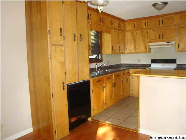 306 Debra Avenue Clanton, AL 35045 - Photo 3 of 4