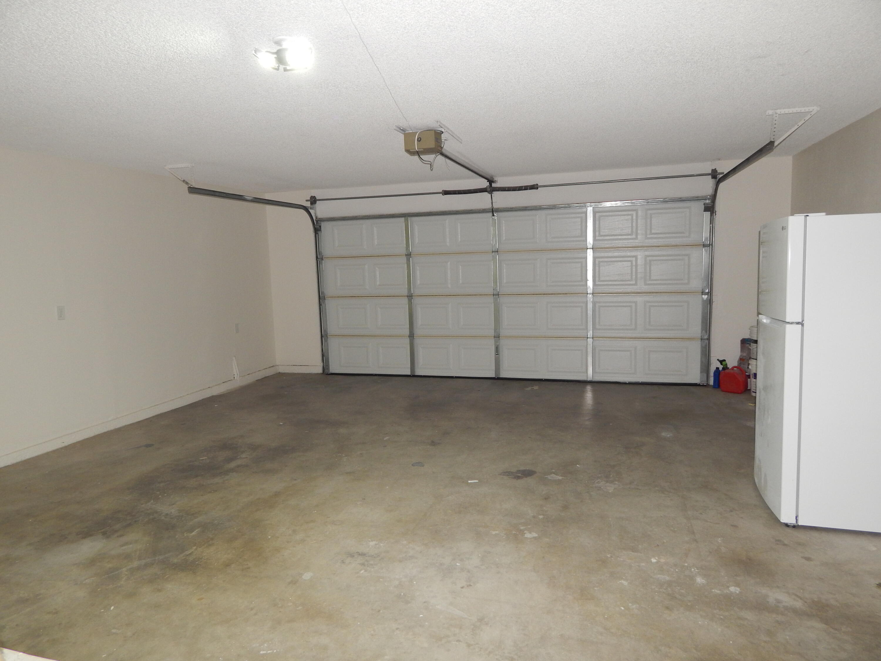 68175 Encinitas Road Cathedral City, CA 92234 - Photo 14 of 16 Two Car Garage