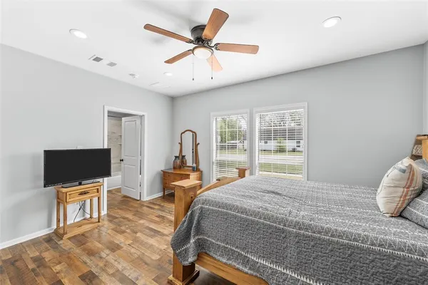 $350,000 | 107 W Avenue, Valley Mills, TX 76689