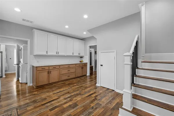 $350,000 | 107 W Avenue, Valley Mills, TX 76689