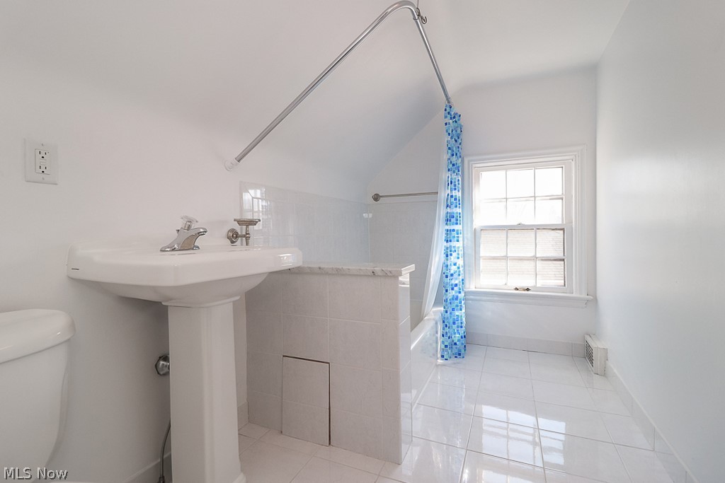 2623 Fenwick Road Cleveland, OH 44118 - Photo 21 of 34 Gallery Image 21
