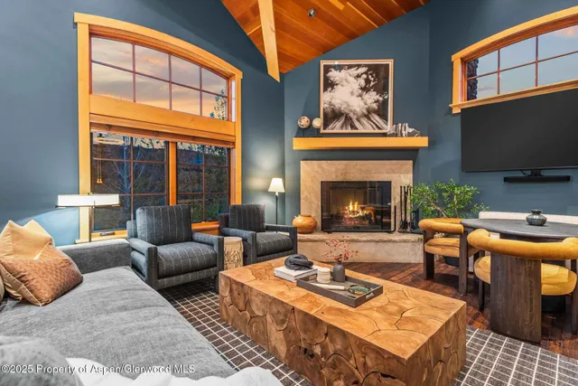 $1,170,000 | 425 Wood Road, Unit 58, Snowmass Village, CO 81615