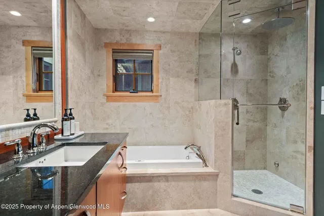 $1,170,000 | 425 Wood Road, Unit 58, Snowmass Village, CO 81615