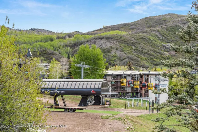 $1,170,000 | 425 Wood Road, Unit 58, Snowmass Village, CO 81615
