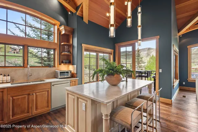 $1,170,000 | 425 Wood Road, Unit 58, Snowmass Village, CO 81615