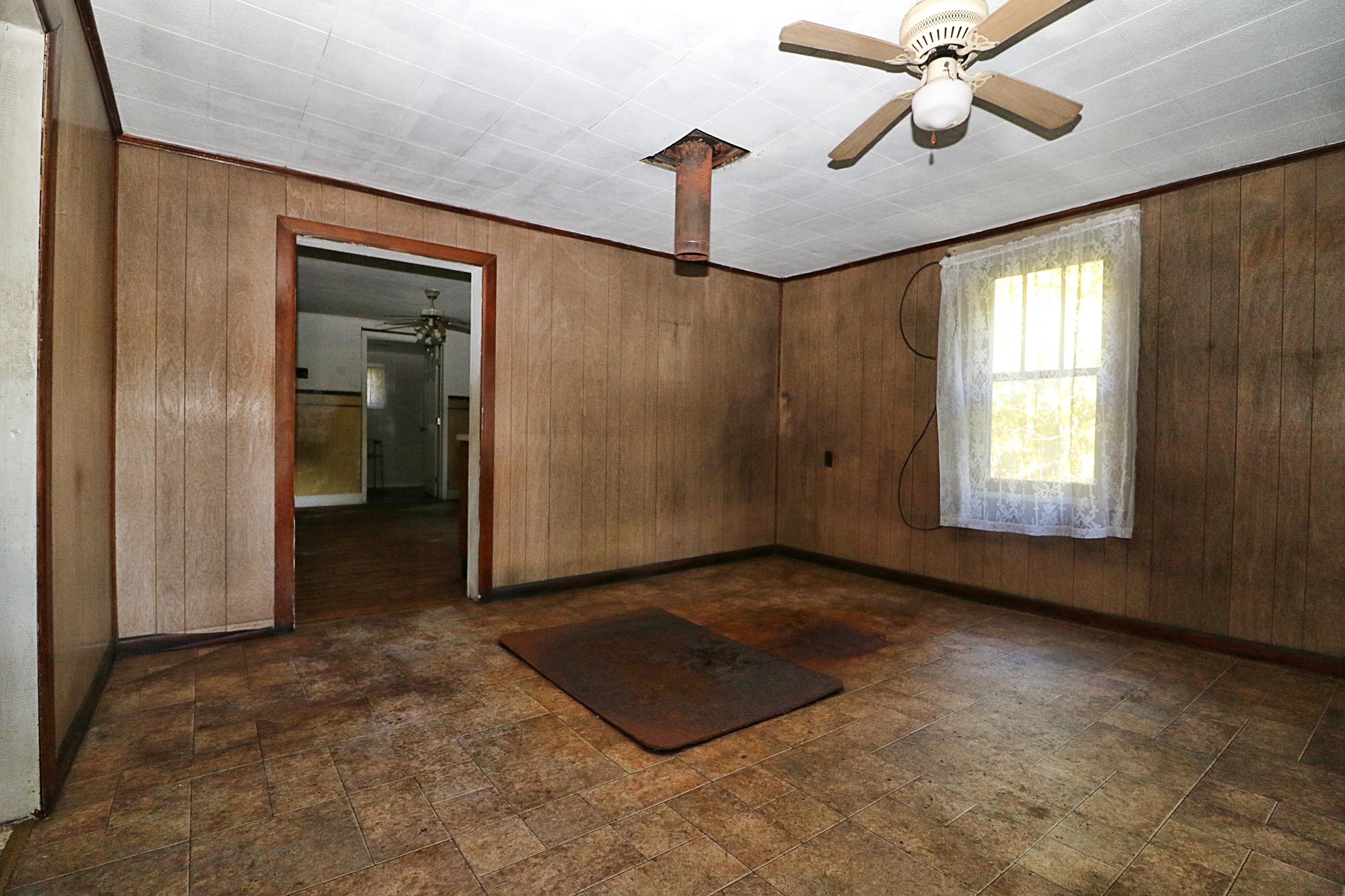 1669 Paint Rock Road Oneida, TN 37841 - Photo 4 of 25 094A7644