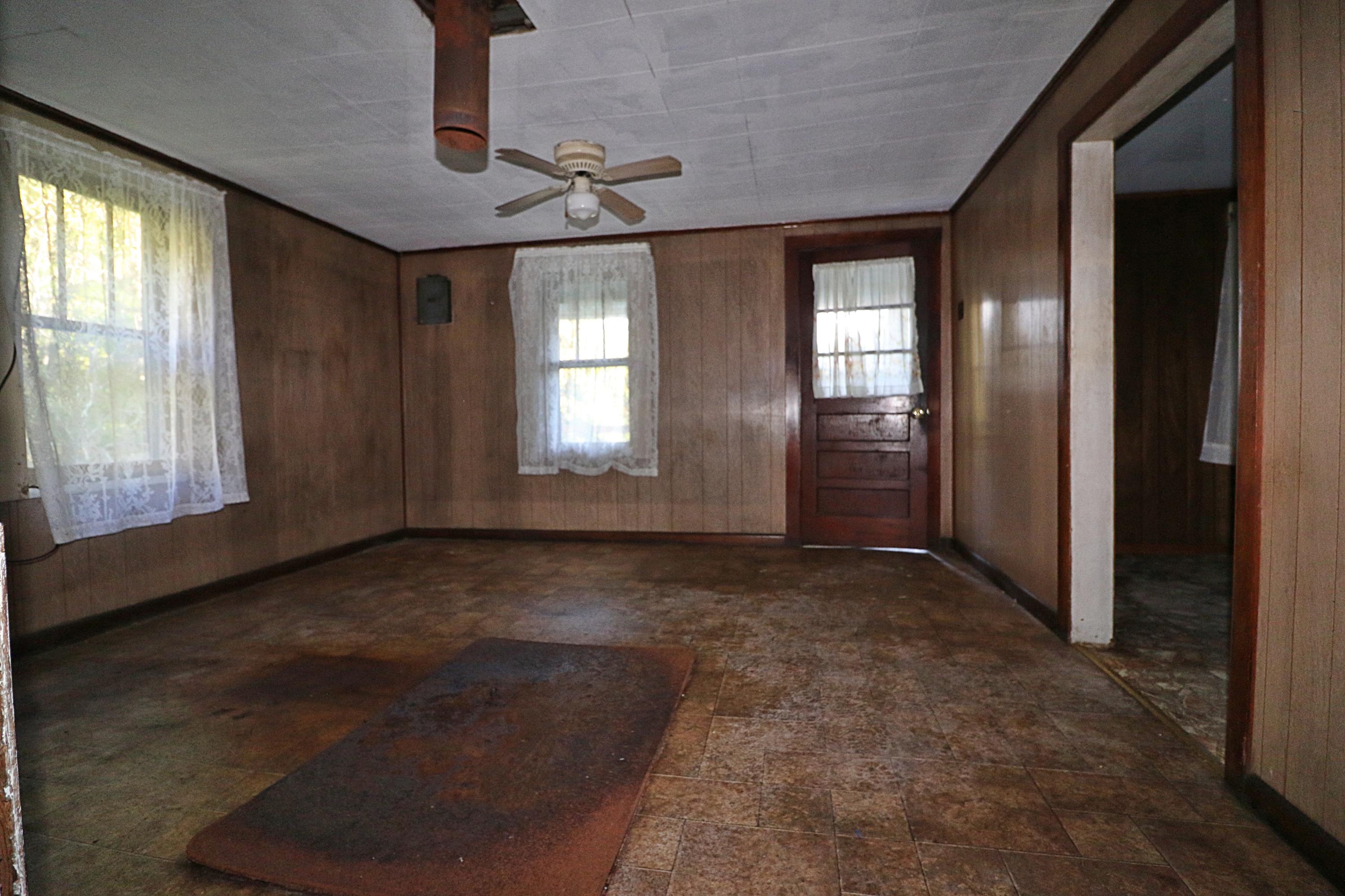 1669 Paint Rock Road Oneida, TN 37841 - Photo 5 of 25 094A7654