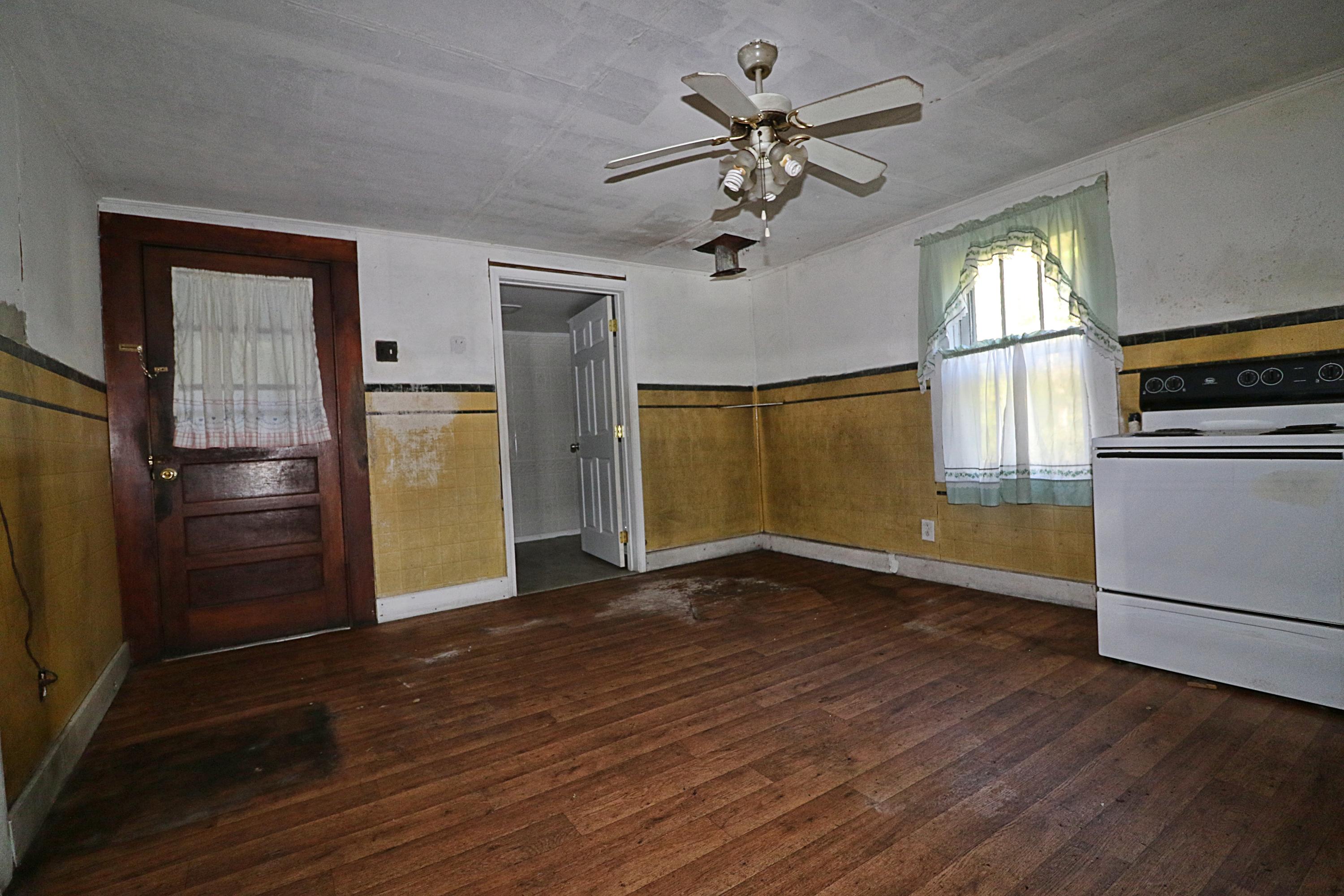 1669 Paint Rock Road Oneida, TN 37841 - Photo 6 of 25 094A7647