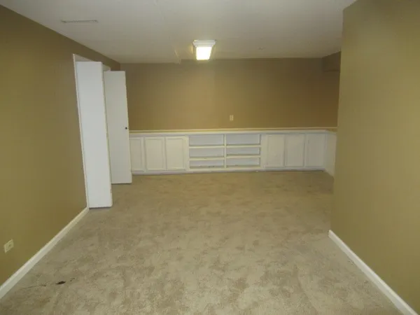 $385,000 | 116 Tammy Lane, Somonauk, IL 60552