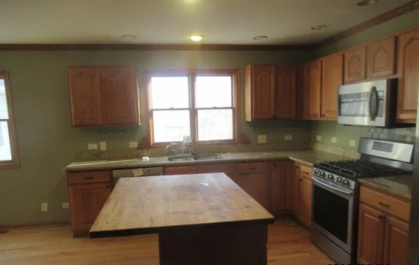 $385,000 | 116 Tammy Lane, Somonauk, IL 60552