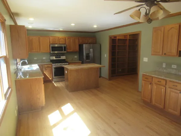 $385,000 | 116 Tammy Lane, Somonauk, IL 60552