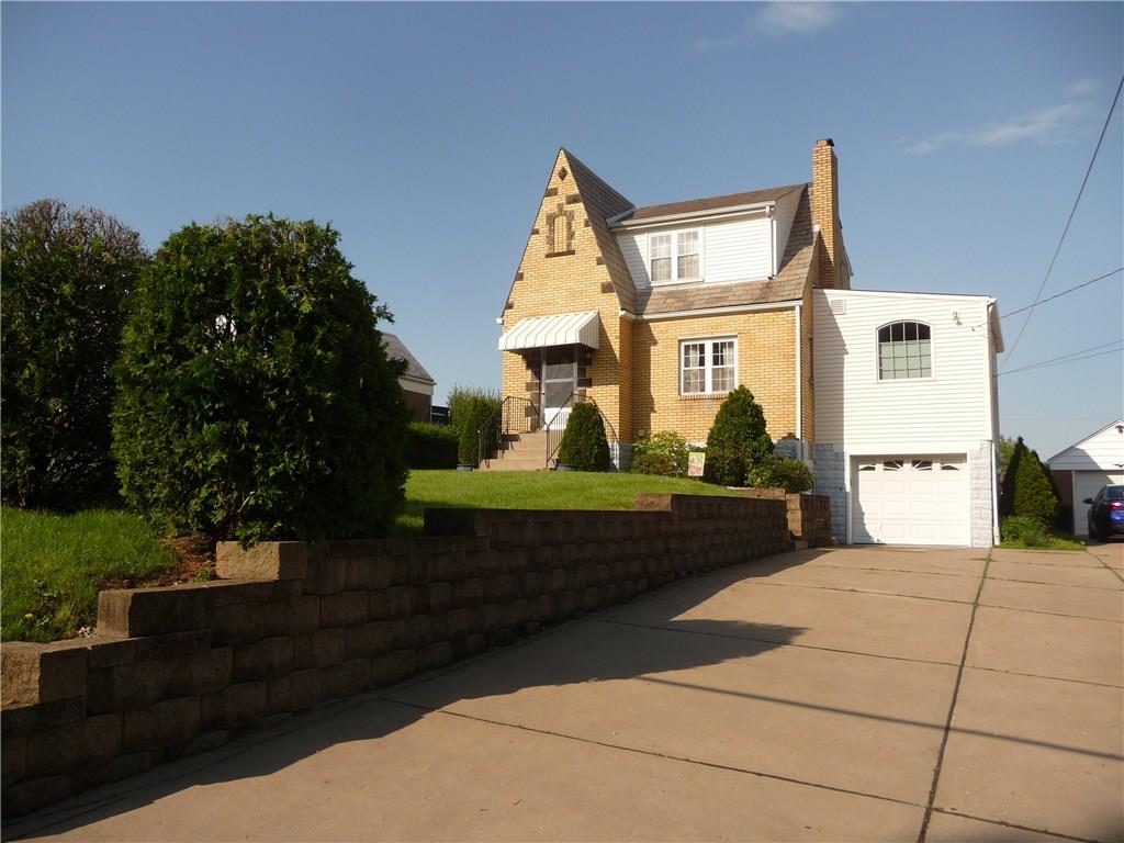 54 Herbst Road Coraopolis, PA 15108 - Photo 3 of 20