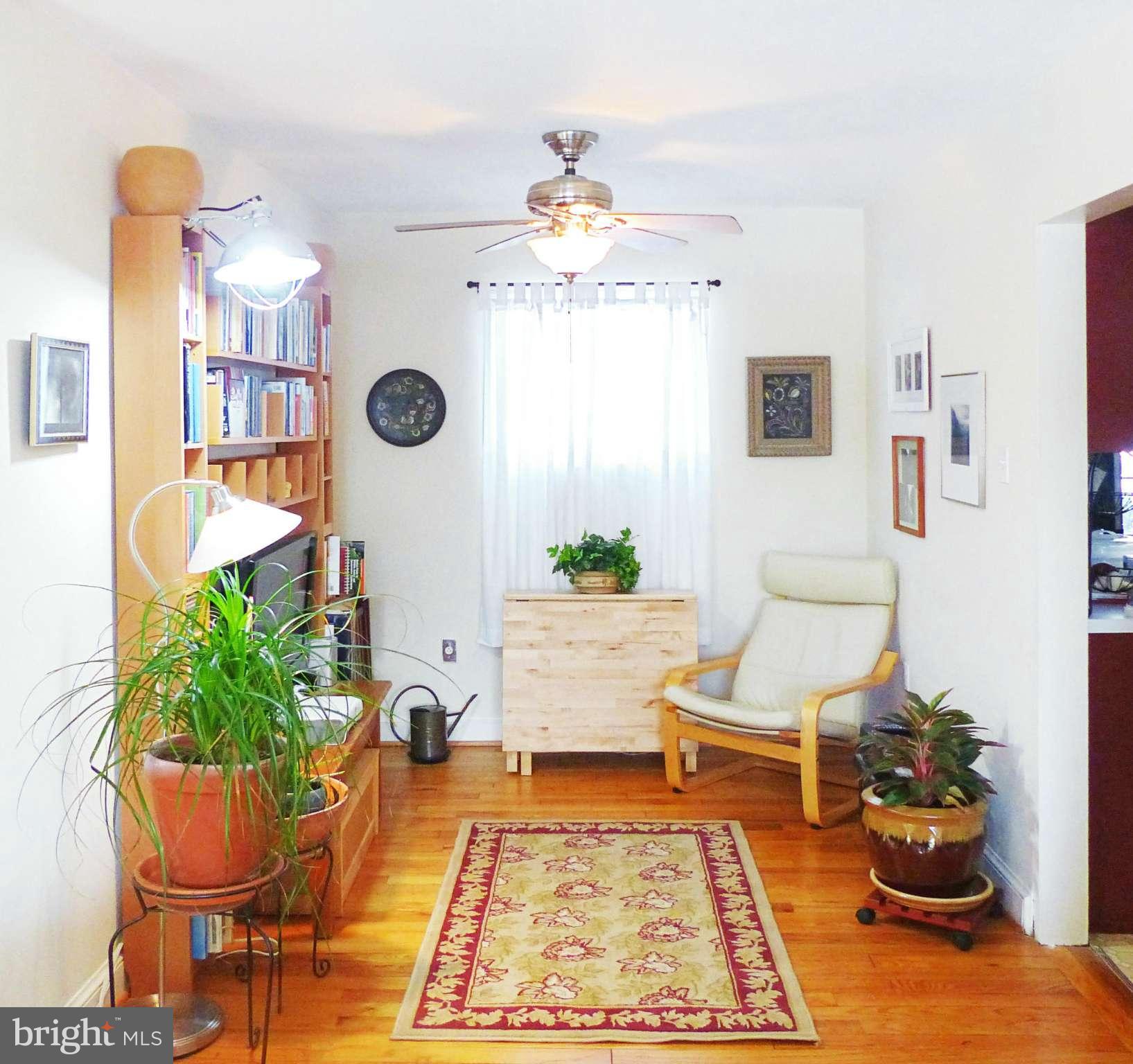 5212 8th Road South, Unit 1 Arlington, VA 22204 - Photo 3 of 14 Dining Room doubles as both family & dining rooms