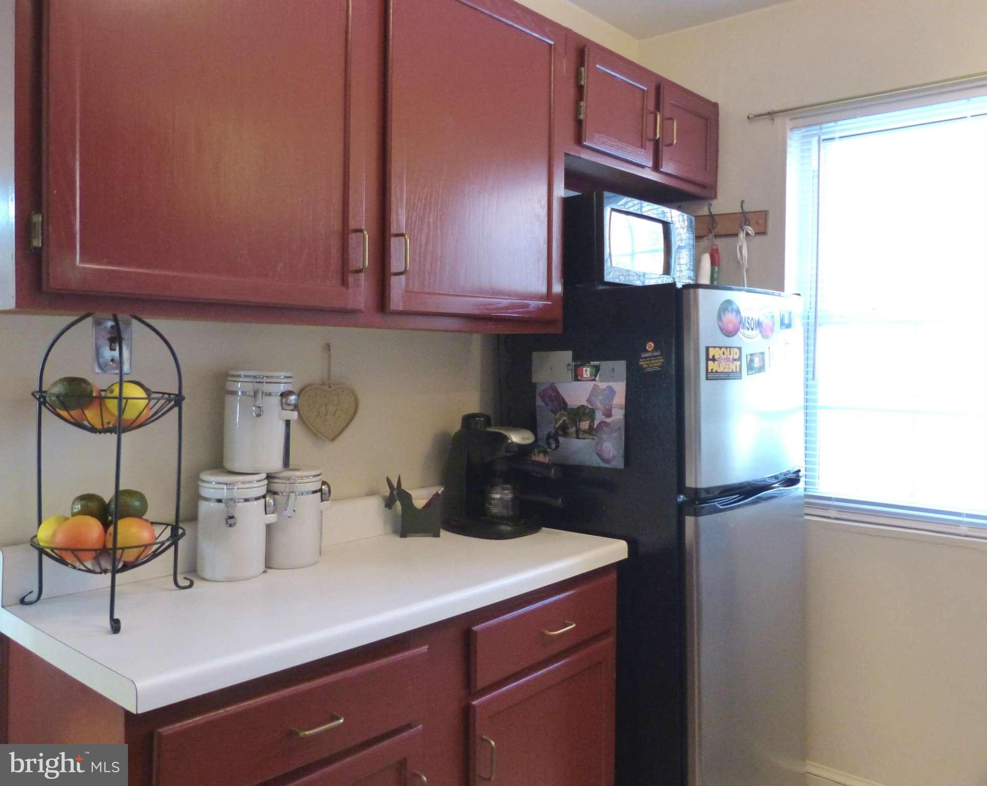 5212 8th Road South, Unit 1 Arlington, VA 22204 - Photo 6 of 14 Kitchen has ample cabinet & counter space