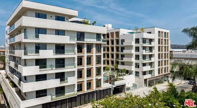 $4,216 | 10375 West Washington Boulevard, Unit 605, Culver City, CA 90232