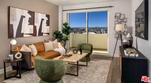 $4,216 | 10375 West Washington Boulevard, Unit 605, Culver City, CA 90232