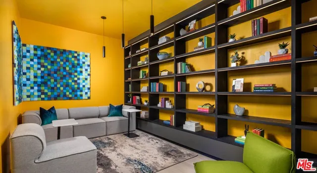 $4,216 | 10375 West Washington Boulevard, Unit 605, Culver City, CA 90232