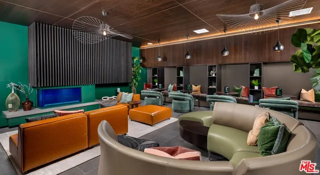 $4,216 | 10375 West Washington Boulevard, Unit 605, Culver City, CA 90232