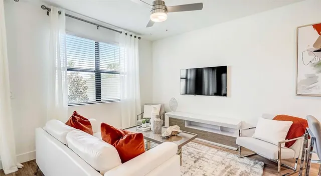 $3,560 | 8044 Gulfstream Court, Unit OPAL, Lakewood Ranch, FL 34202