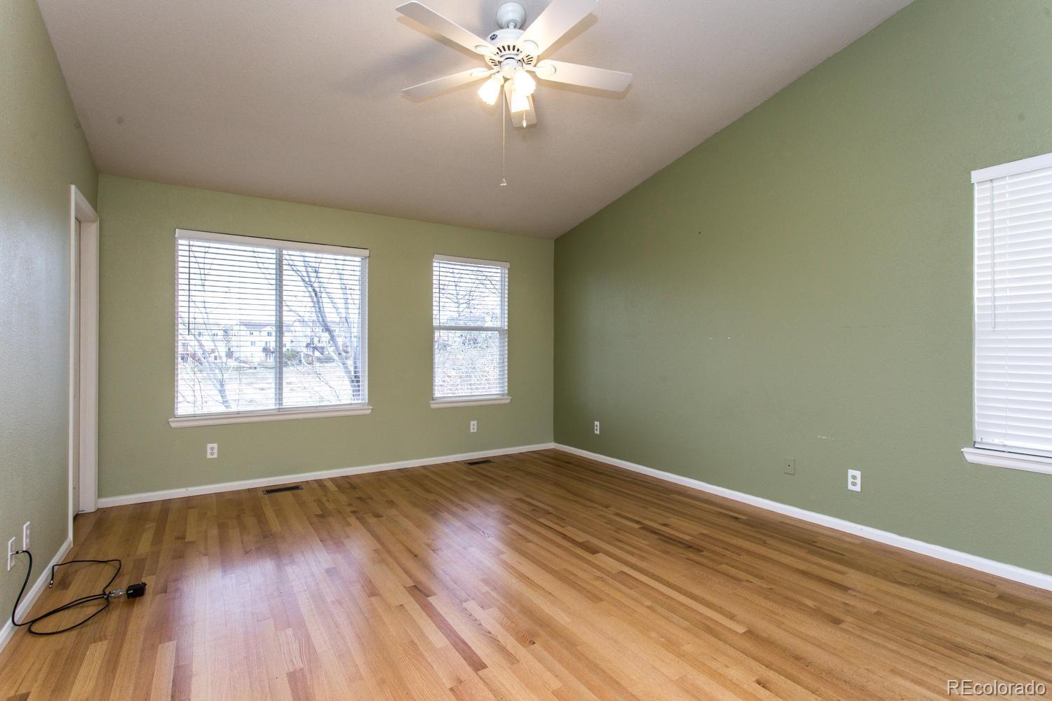 10242 Rustic Redwood Way Highlands Ranch, CO 80126 - Photo 15 of 35