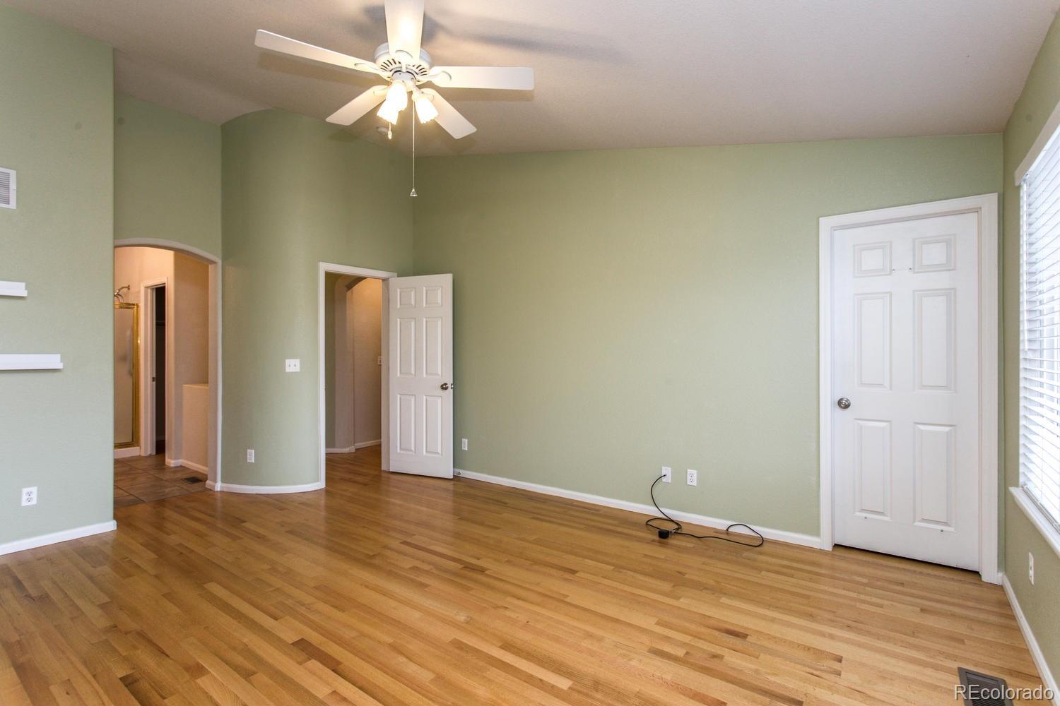 10242 Rustic Redwood Way Highlands Ranch, CO 80126 - Photo 18 of 35