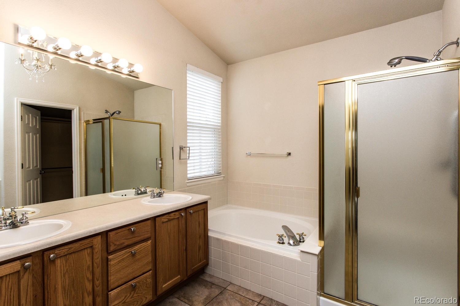 10242 Rustic Redwood Way Highlands Ranch, CO 80126 - Photo 19 of 35