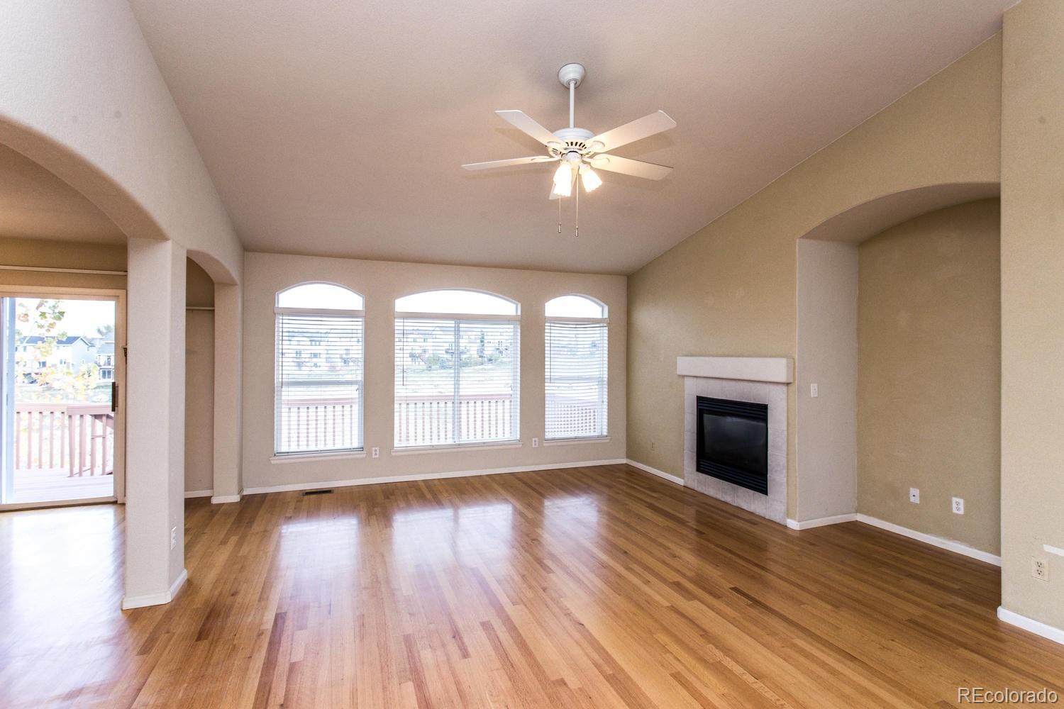 10242 Rustic Redwood Way Highlands Ranch, CO 80126 - Photo 6 of 35