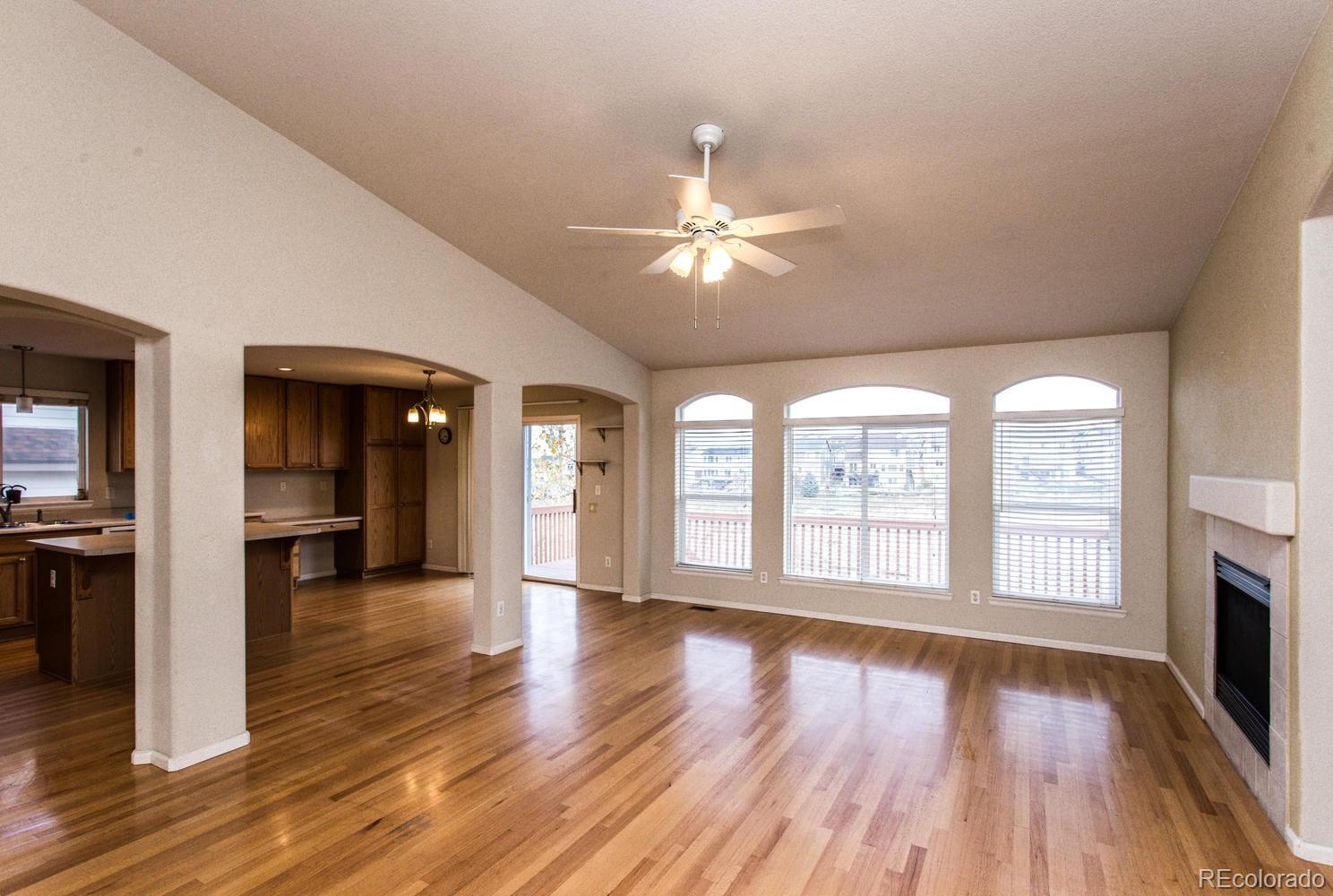 10242 Rustic Redwood Way Highlands Ranch, CO 80126 - Photo 7 of 35