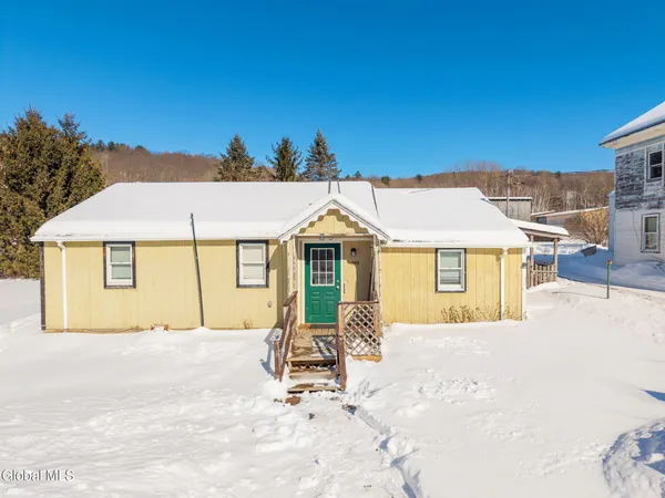 $299,900 | 401 Highway 7, Richmondville, NY 12149