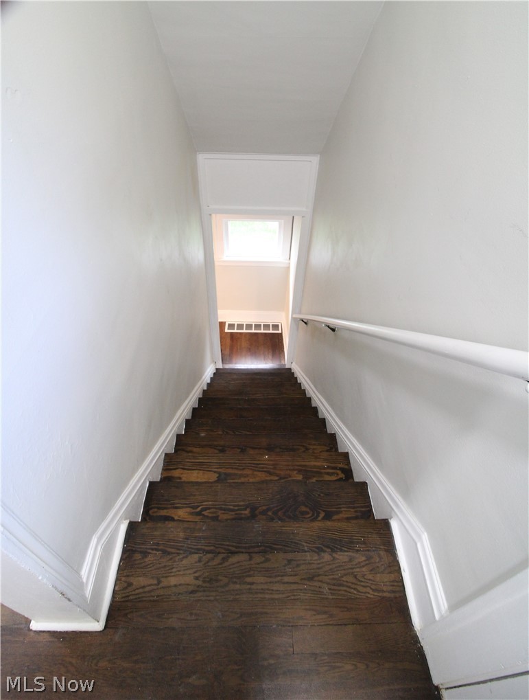 985 Selwyn Road Cleveland Heights, OH 44112 - Photo 11 of 25 Gallery Image 11