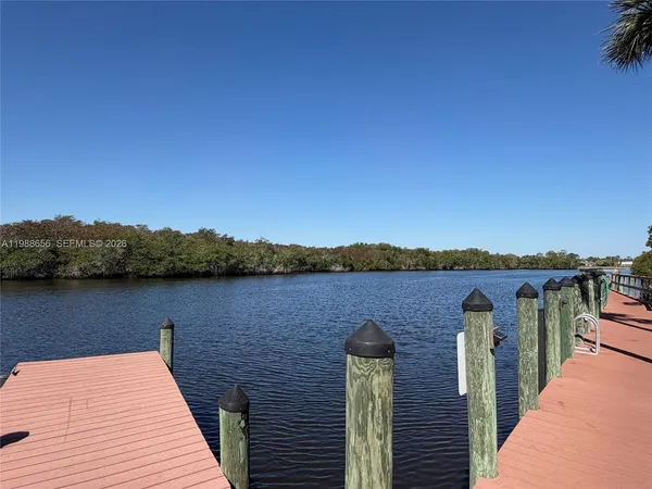 $1,500 | 301 Southwest South River Drive, Unit 104, Stuart, FL 34997
