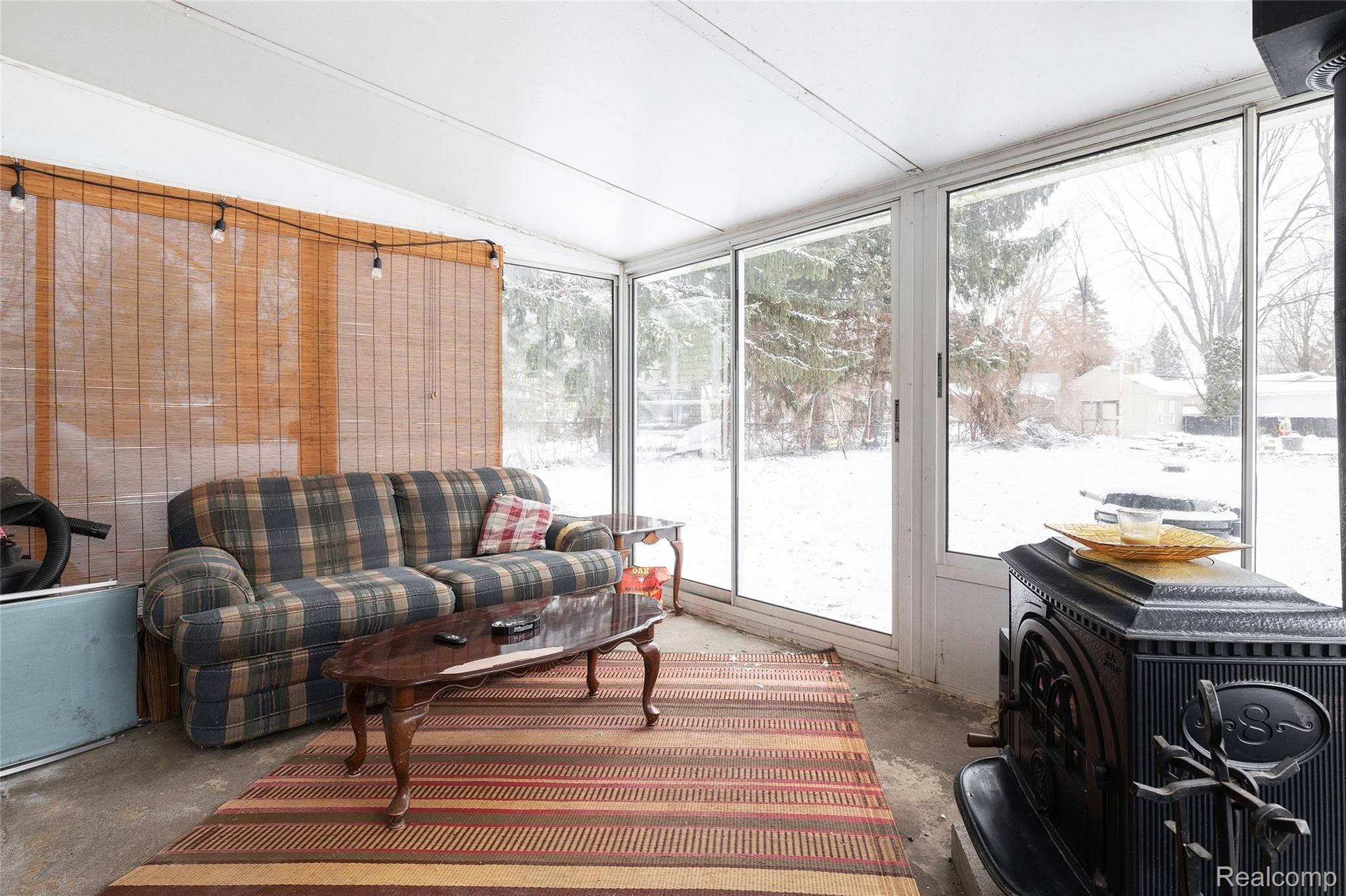3919 Queensbury Road Lake Orion, MI 48359 - Photo 19 of 25 19.jpg