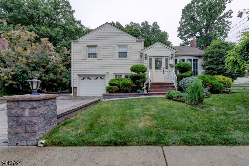 835 Colonial Arms Road Union, NJ 07083 - Photo 37 of 39