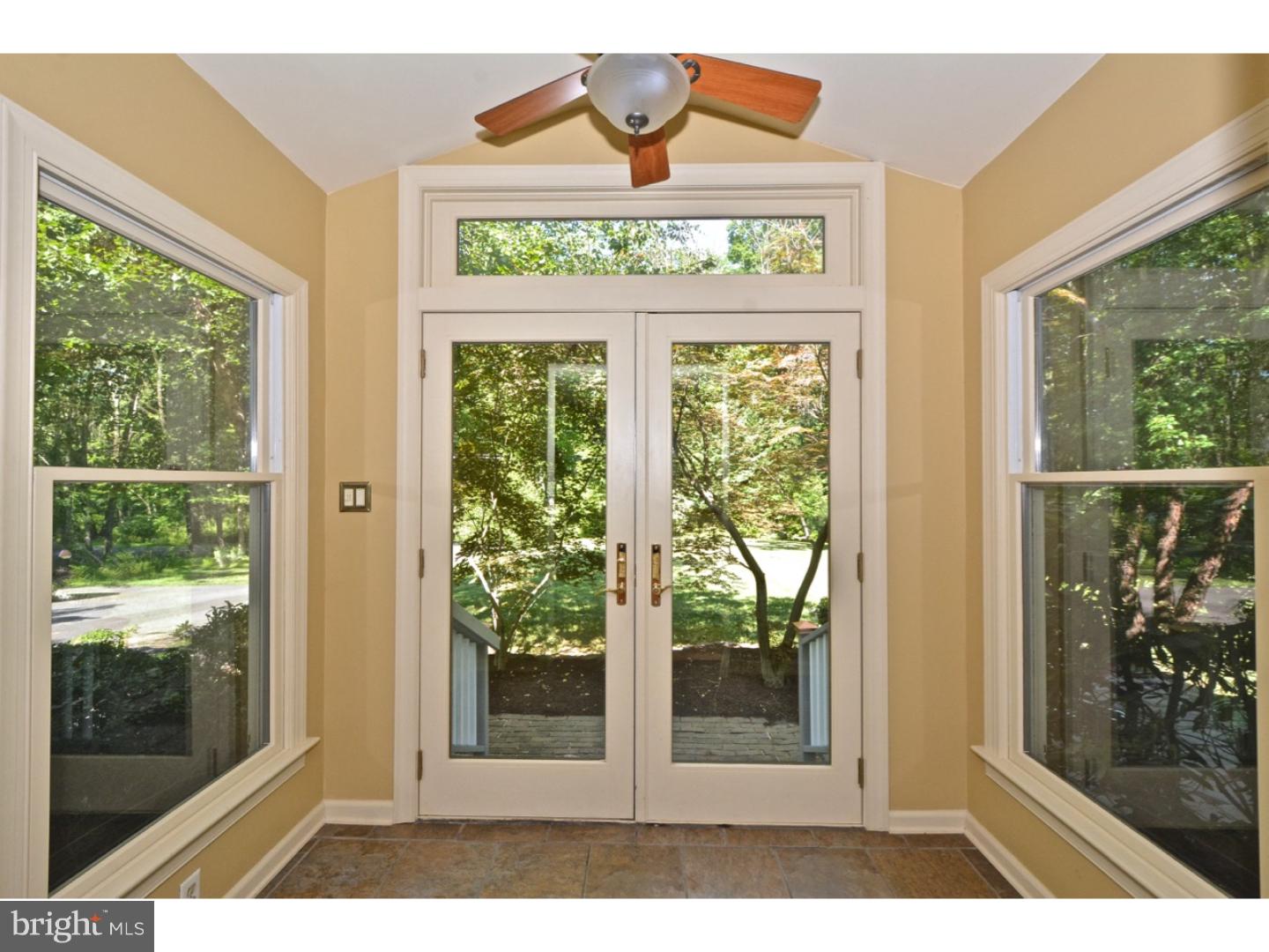 885 Cherry Hill Road Princeton, NJ 08540 - Photo 2 of 25 Gallery Image 2