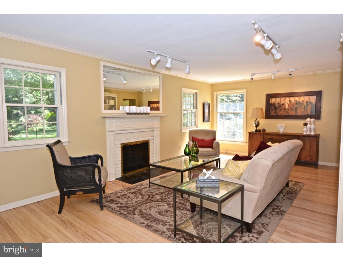 885 Cherry Hill Road Princeton, NJ 08540 - Photo 3 of 25 Gallery Image 3