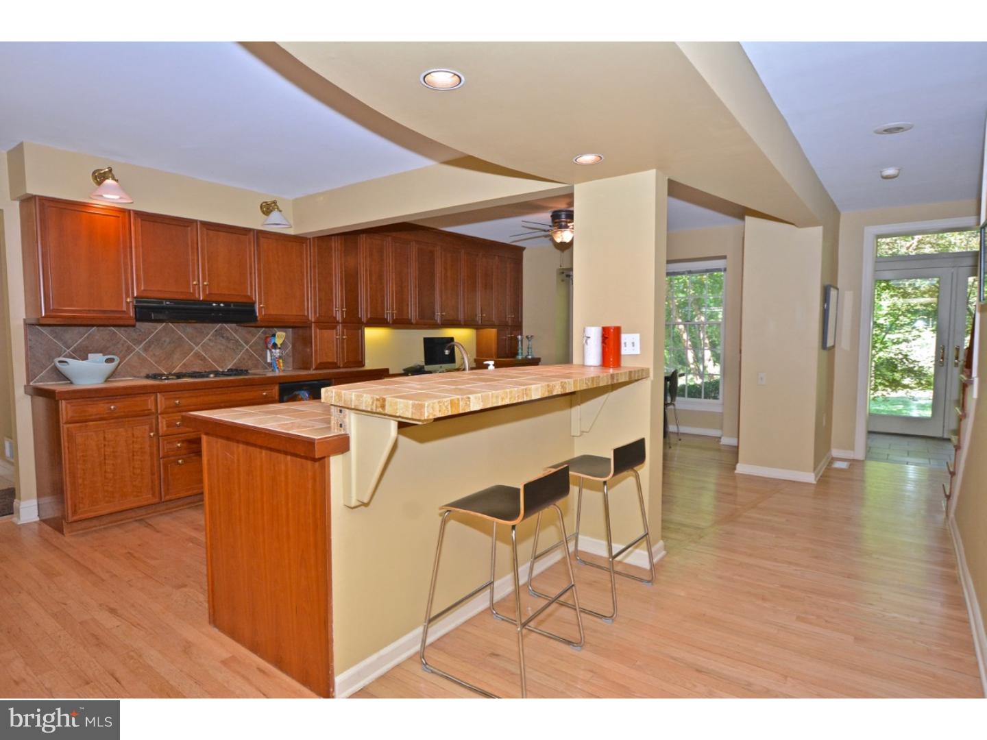 885 Cherry Hill Road Princeton, NJ 08540 - Photo 6 of 25 Gallery Image 6