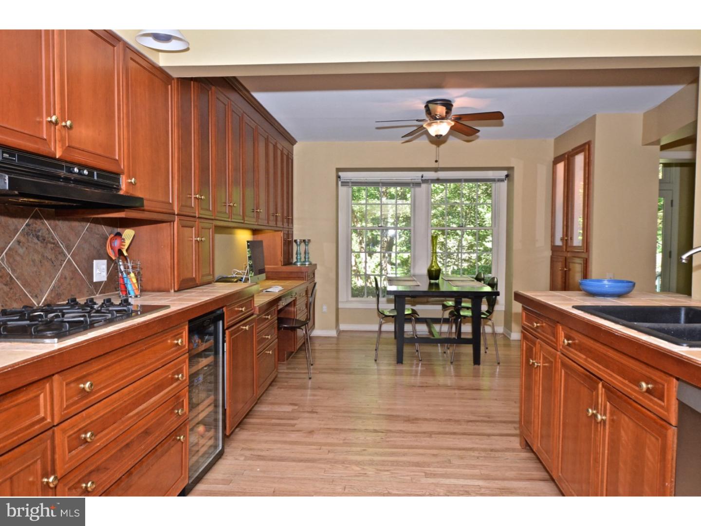 885 Cherry Hill Road Princeton, NJ 08540 - Photo 7 of 25 Gallery Image 7