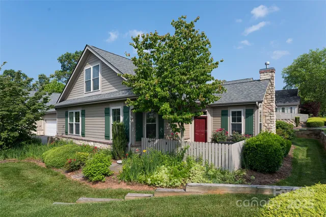 $499,000 | 55 Outlook Circle, Swannanoa, NC 28778