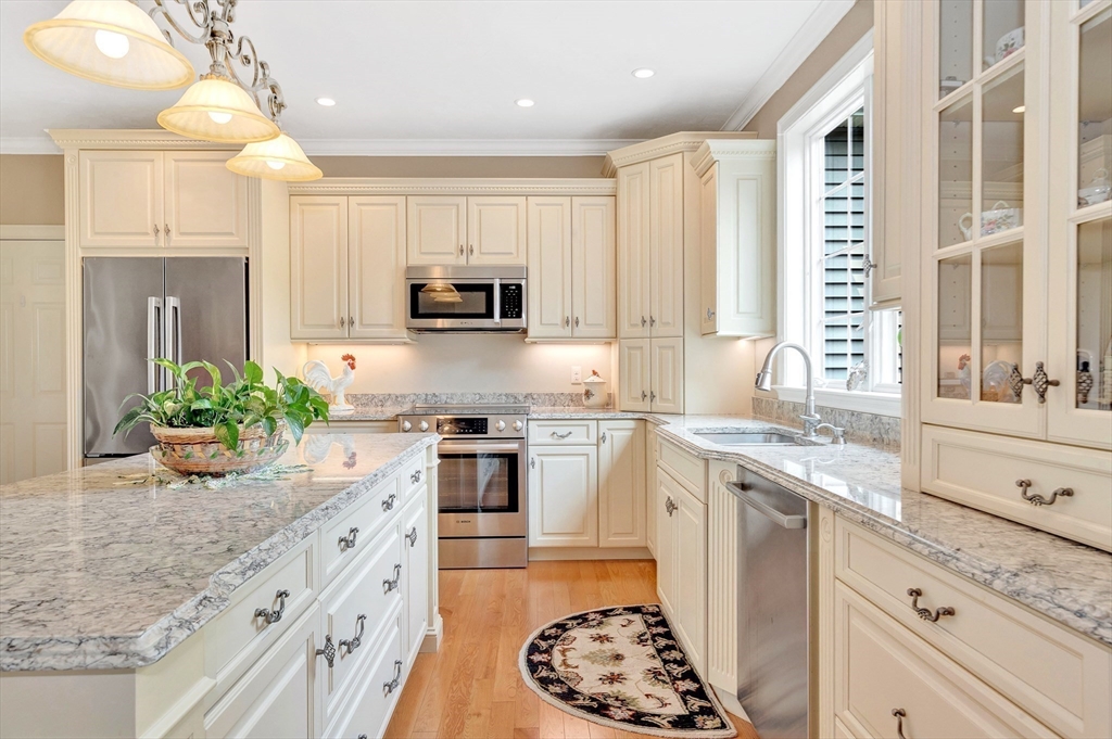 11 Miscoe Hill Road Mendon, MA 01756 - Photo 11 of 40