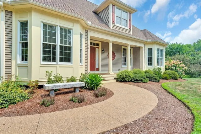 $1,165,000 | 11 Miscoe Hill Road, Mendon, MA 01756