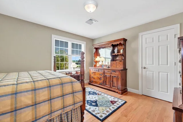 $1,165,000 | 11 Miscoe Hill Road, Mendon, MA 01756