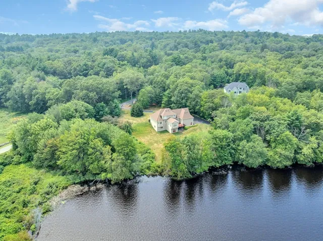 $1,165,000 | 11 Miscoe Hill Road, Mendon, MA 01756