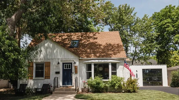 $549,900 | 1907 East Indiana Street, Wheaton, IL 60187