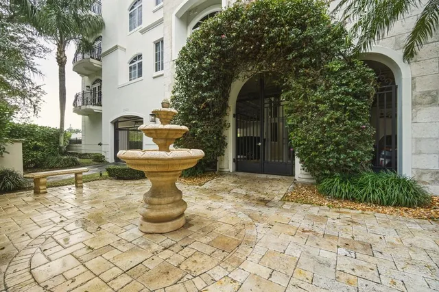 $1,199,000 | 1121 Madruga Avenue, Unit 201, Coral Gables, FL 33146