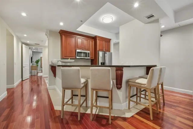 $1,199,000 | 1121 Madruga Avenue, Unit 201, Coral Gables, FL 33146