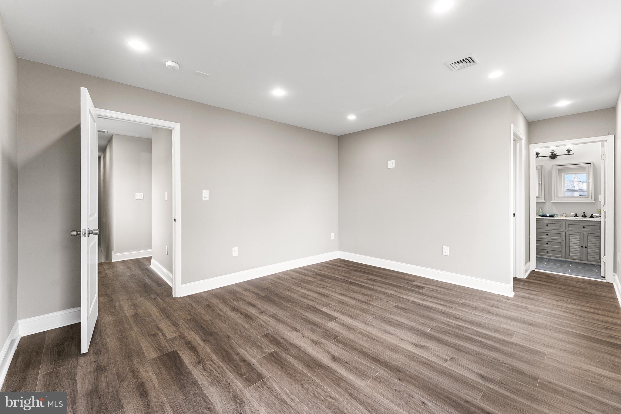 1006 3rd Avenue Croydon, PA 19021 - Photo 19 of 44