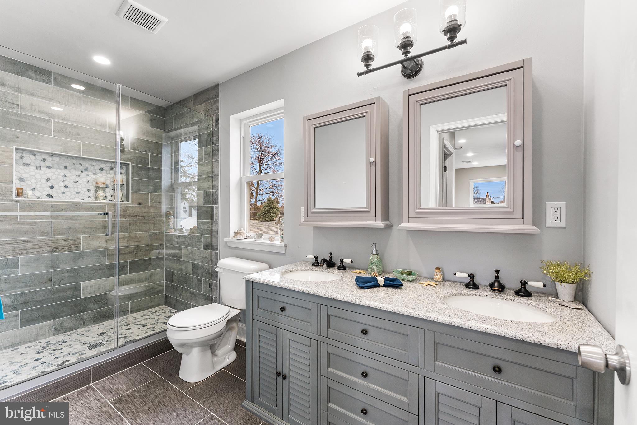 1006 3rd Avenue Croydon, PA 19021 - Photo 20 of 44 Primary Bathroom