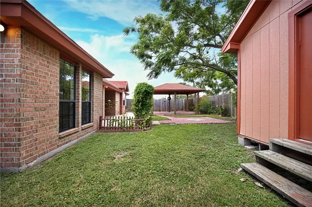 $295,900 | 2094 Sweetbay Drive, Ingleside, TX 78362